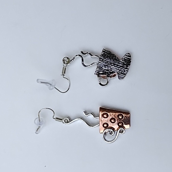 New Copper Colored & Silver Earrings - Picture 4 of 6
